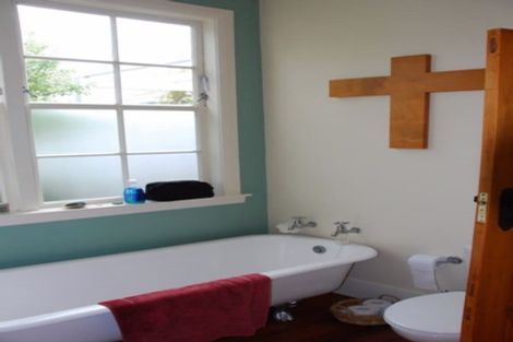 Photo of property in 24 Mckinley Crescent, Brooklyn, Wellington, 6021