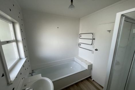 Photo of property in 1/167 Forrest Hill Road, Forrest Hill, Auckland, 0620