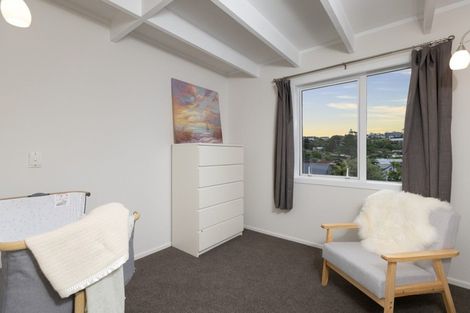 Photo of property in 132 Hinewa Road, Otumoetai, Tauranga, 3110