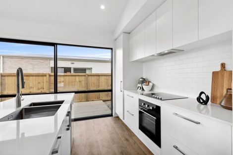 Photo of property in 16 One Haruru Street, Cambridge, 3493