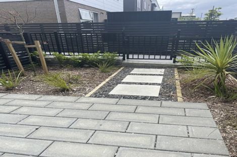 Photo of property in 9/25 Jabuka Street, Glen Eden, 0602