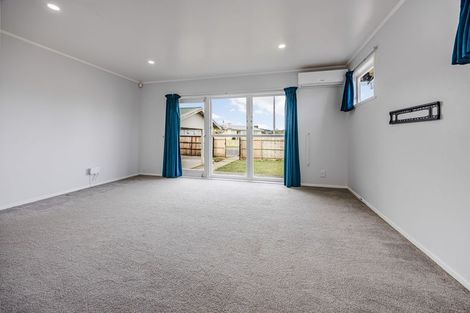 Photo of property in 21 President Avenue, Papakura, 2110