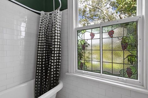 Photo of property in 29 Crieff Street, Northland, Wellington, 6012