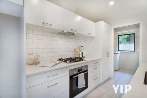 Photo of property in 15 Brindle Way, Newlands, Wellington, 6037