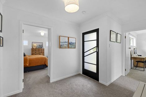 Photo of property in 1 Horne Street, Hurdon, New Plymouth, 4310