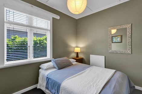 Photo of property in 86 Tukapa Street, Westown, New Plymouth, 4310