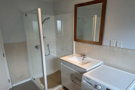 Photo of property in 5 Angeline Place, Massey, Auckland, 0614