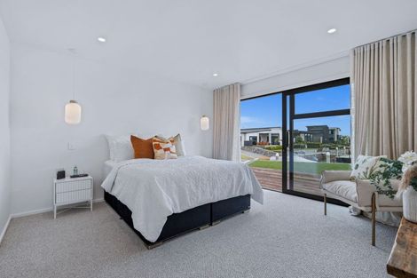 Photo of property in 49 Stace Hopper Drive, One Tree Point, 0118