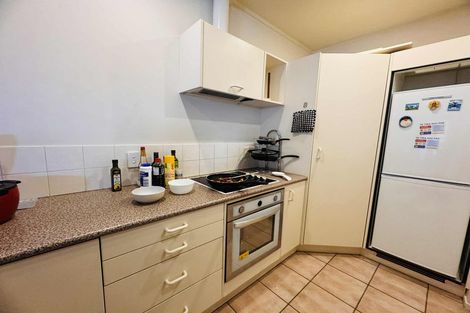 Photo of property in Maddison Apartments, 1/6e Queen Street, Palmerston North, 4410