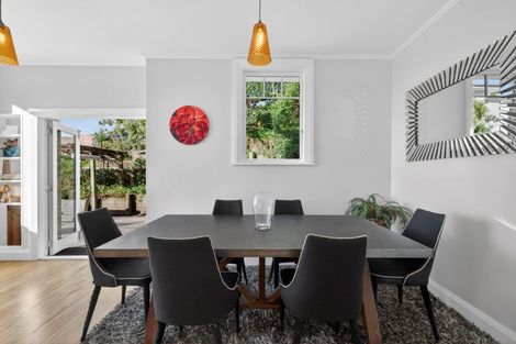 Photo of property in 21 Richmond Avenue, Nelson South, Nelson, 7010