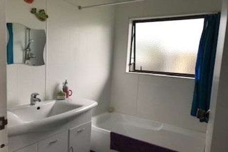 Photo of property in 43 Waimarei Avenue, Paeroa, 3600