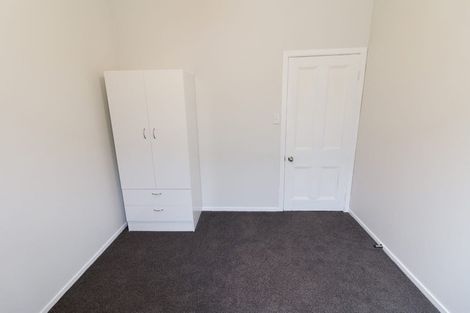 Photo of property in 39 Todman Street, Brooklyn, Wellington, 6021