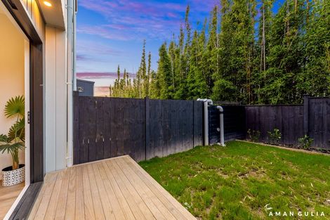 Photo of property in 3 Don Oliver Lane, Glen Eden, 0602
