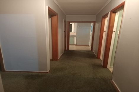 Photo of property in 2 Robertshawe Crescent, Dannevirke, 4930