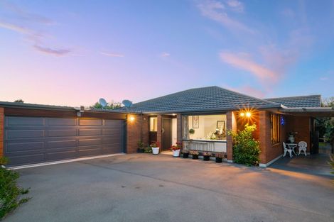 Photo of property in 82 Middleton Road, Upper Riccarton, Christchurch, 8041