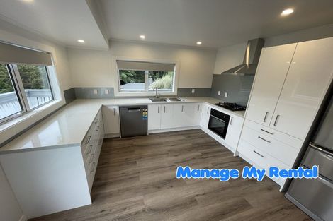 Photo of property in 14 West Road, Northland, Wellington, 6012