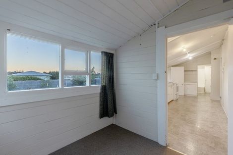 Photo of property in 5 Collins Street, Waipawa, 4210