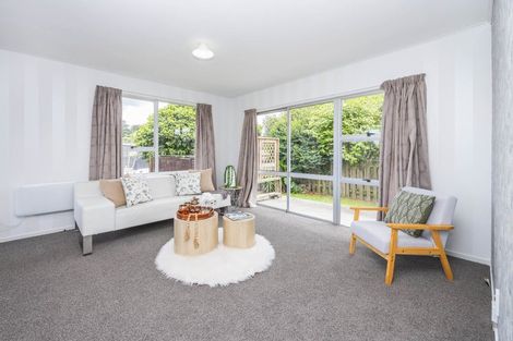Photo of property in 35 Karen Crescent, Dinsdale, Hamilton, 3204