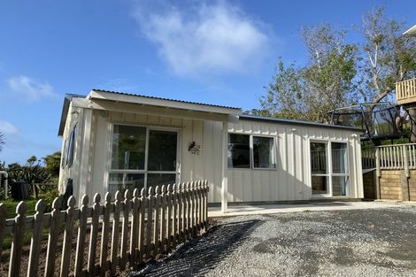 Photo of property in 433 Oaia Road, Muriwai, 0881