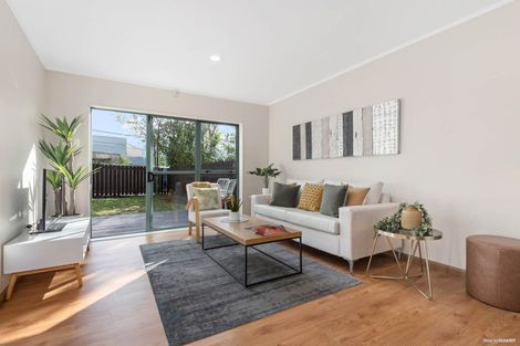 Photo of property in 4/351 West Coast Road, Glen Eden, Auckland, 0602