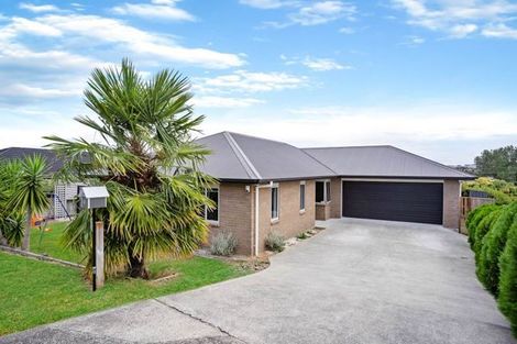 Photo of property in 16 Moira Drive, Tuakau, 2121