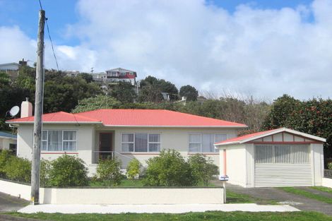Photo of property in 16 Rosendale Avenue, Spotswood, New Plymouth, 4310