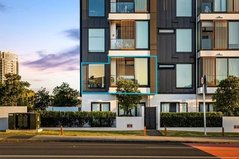 Photo of property in Frank Sargeson Apts, 505/80 Anzac Street, Takapuna, Auckland, 0622