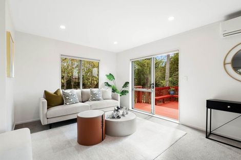 Photo of property in 4/102b Manuka Road, Bayview, Auckland, 0629