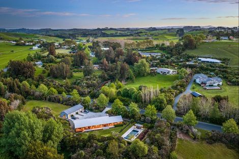 Photo of property in 2 Tamahunga Drive, Matakana, Warkworth, 0985