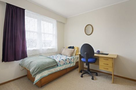 Photo of property in 35 Toru Road, Paraparaumu Beach, Paraparaumu, 5032