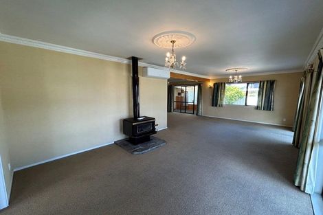 Photo of property in 4 Allan Place, Papamoa Beach, Papamoa, 3118