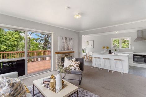 Photo of property in 1/2 Sunhaven Avenue, Glenfield, Auckland, 0629