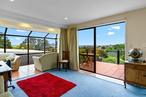 Photo of property in 1/21 Peter Terrace, Castor Bay, Auckland, 0620