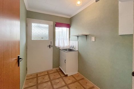 Photo of property in 5 Chertsey Court, Roslyn, Palmerston North, 4414