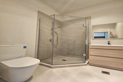 Photo of property in 11 Seymour Road, Sunnyvale, Auckland, 0612