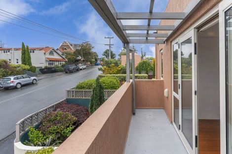 Photo of property in 64 Drivers Road, Maori Hill, Dunedin, 9010