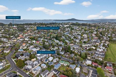 Photo of property in 2/74 Sunnynook Road, Sunnynook, Auckland, 0620