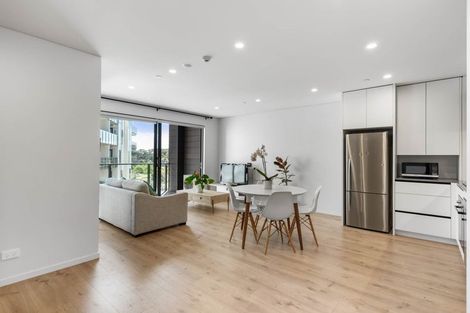 Photo of property in 312/3 Kaipiho Lane, Albany, Auckland, 0632