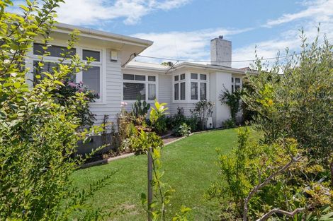 Photo of property in 36 Pukepapa Road, Marton, 4710