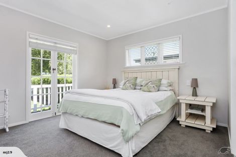 Photo of property in 32 Queen Street, Cambridge, 3434