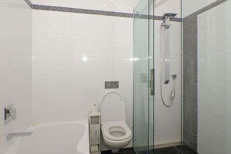 Photo of property in 25 Pinnacle Street, Seatoun, Wellington, 6022