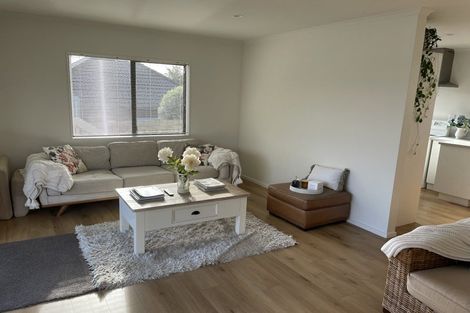 Photo of property in 323 Hobsonville Road, Hobsonville, Auckland, 0618