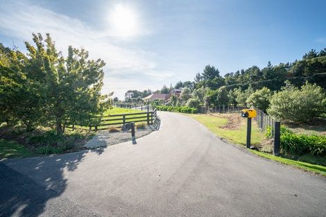 Photo of property in 50 Waicola Drive, Fitzherbert, Palmerston North, 4471