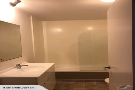 Photo of property in 7/3 Kelvin Grove, Te Aro, Wellington, 6011