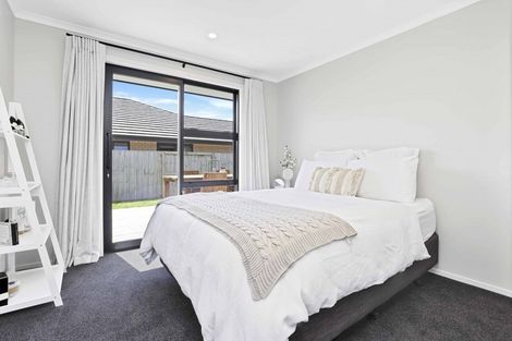 Photo of property in 2 Oderings Place, Huntington, Hamilton, 3210