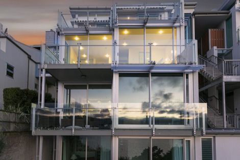 Photo of property in 1/22 The Crescent, Roseneath, Wellington, 6011