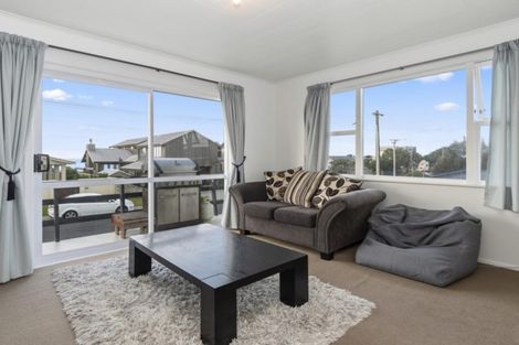 Photo of property in 22 Karewa Parade, Papamoa Beach, Papamoa, 3118