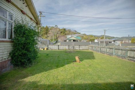 Photo of property in 11 Geraldine Street, Greymouth, 7805