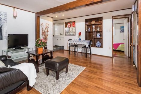 Photo of property in 20 Linwood Avenue, Forrest Hill, Auckland, 0620