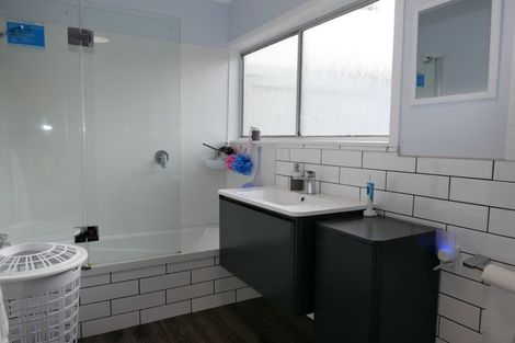 Photo of property in 44 Teoti Street, Paraparaumu Beach, Paraparaumu, 5032